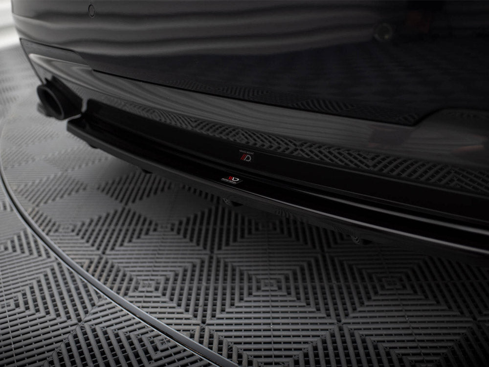 Maxton Design Central Rear Splitter (Vertical Bars) BMW 5 F11 M-Pack - BM-5-11-MPACK-RD1+RD3G - Image 4