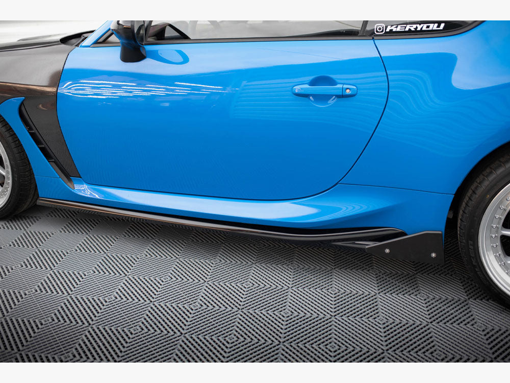 Maxton Design Side Skirts Diffusers V.1 + Flaps Toyota GR86 Mk1 - TO-GR86-1-SD1G+SF1B - Image 4