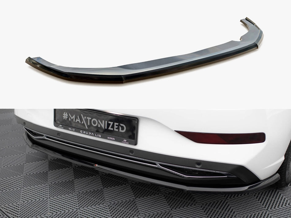 Maxton Design Central Rear Splitter Hyundai I30 Mk3 Facelift - HY-I30-3F-RD1G - Image 1
