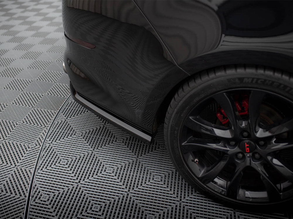 Maxton Design Central Rear Splitter (Vertical Bars) Kia Optima Mk3 - KI-OP-1-RSD1G+RD1G - Image 6