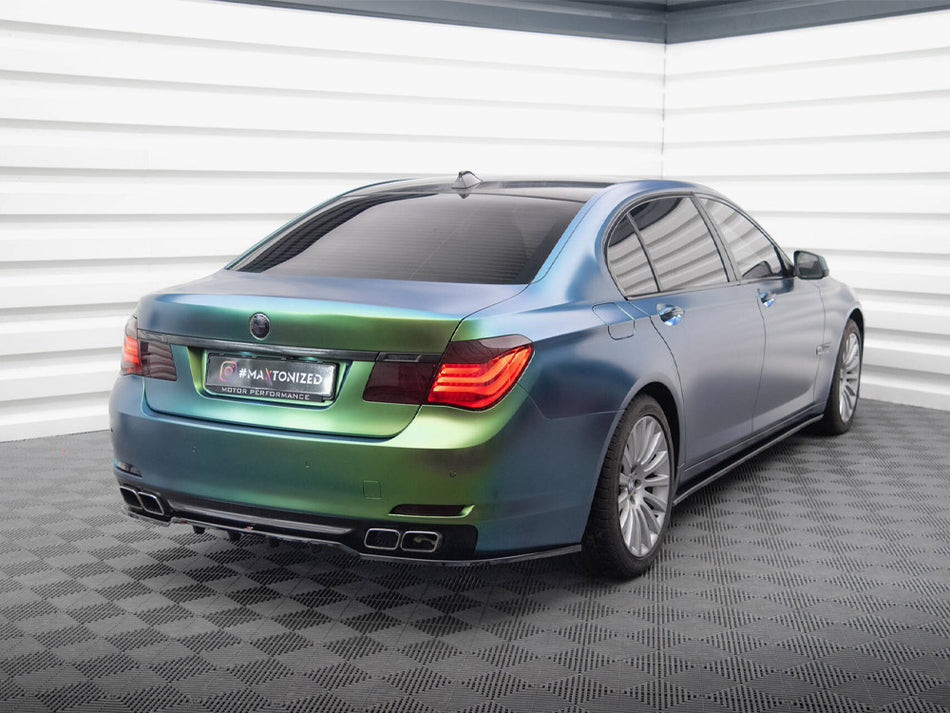 Maxton Design Central Rear Splitter (Vertical Bars) BMW 7 F01 - BM-7-01-LONG-RD1G+RD2G - Image 2