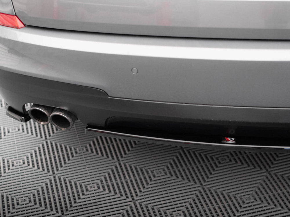 Maxton Design Central Rear Splitter BMW 5 GT M-Pack F07 - BM-5-GT-07-MPACK-RD1G - Image 4