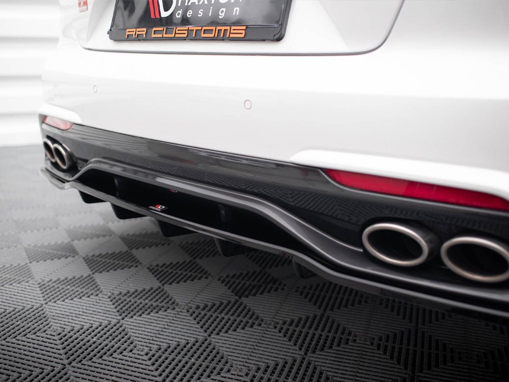 Maxton Design Central Rear Splitter (Vertical Bars) Kia Stinger Mk1 - KI-ST-1-GTLINE-RD1G+RD2G - Image 4