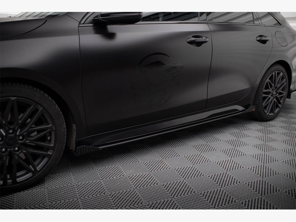 Maxton Design Side Flaps Kia Proceed GT / GT-Line Mk1 Facelift / Ceed GT Mk3 Facelift - KICE3FPROGTCNC-SF1G - Image 3