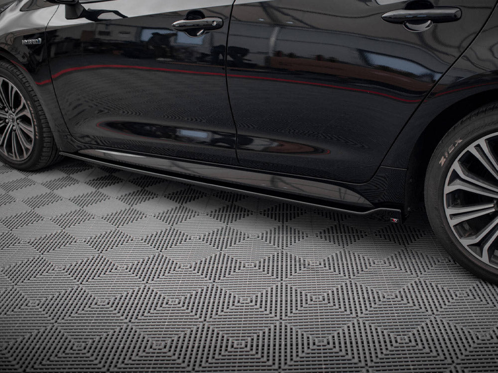 Maxton Design Side Skirts Diffusers Toyota Corolla Mk12 Hatchback - TO-CO-12-HB-SD1G - Image 4