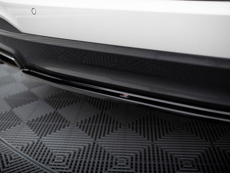 Maxton Design Central Rear Splitter BMW 5 G30 / G31 M-Sport - BM-5-G30-MPACK-RD1G - Image 4