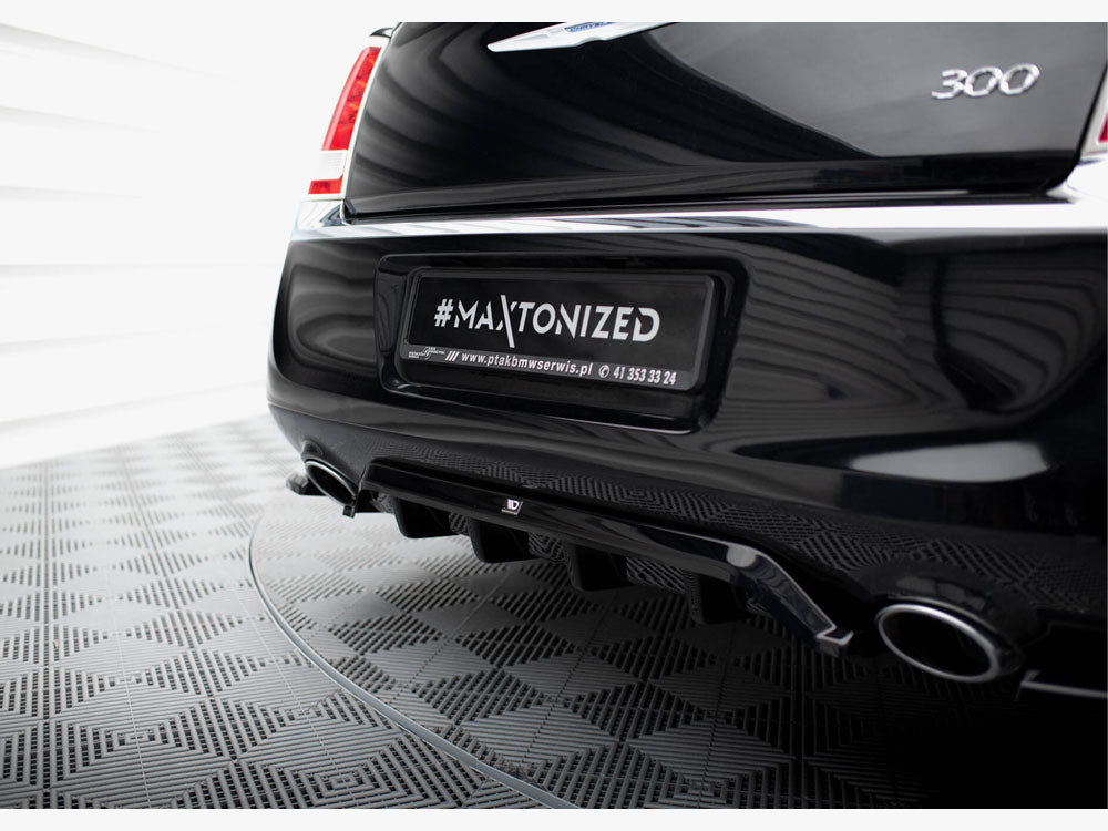 Maxton Design Central Rear Splitter (Vertical Bars) Chrysler 300 Mk2 - CHR-300C-2-RD1G+RD2G - Image 4