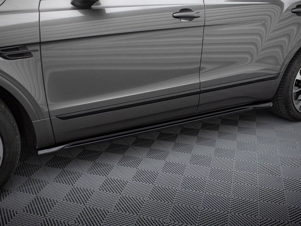 Maxton Design Side Skirts Diffusers Bentley Bentayga Mk1 - BE-BE-1-SD1G - Image 3