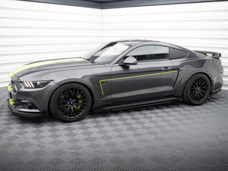 Maxton Design Street PRO Side Skirts Diffusers + Flaps Ford Mustang GT Mk6 - FOMU6GTCNC-SD1B+SF1G - Image 2