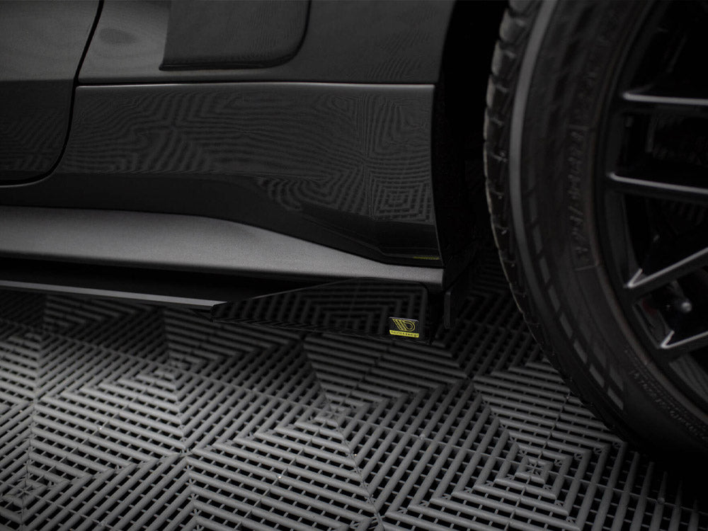 Maxton Design Street PRO Side Skirts Diffusers + Flaps Ford Mustang GT Mk6 - FOMU6GTCNC-SD1B+SF1G - Image 5