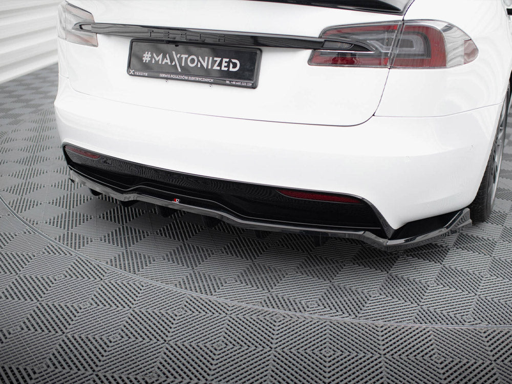 Maxton Design Rear Splitter (Vertical Bars) V.1 Tesla Model S Plaid Mk1 Facelift - TE-MODELS-1F2-PL-RD1G+RD3G - Image 3