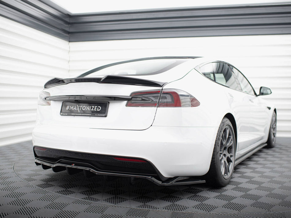 Maxton Design Rear Splitter (Vertical Bars) V.2 Tesla Model S Plaid Mk1 Facelift - TE-MODELS-1F2-PL-RD2G+RD3G - Image 2