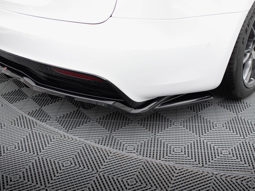 Maxton Design Rear Splitter (Vertical Bars) V.2 Tesla Model S Plaid Mk1 Facelift - TE-MODELS-1F2-PL-RD2G+RD3G - Image 5
