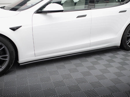 Maxton Design Side Skirts Diffusers V.2 Tesla Model S Plaid Mk1 Facelift - TE-MODELS-1F2-PL-SD2G - Image 3