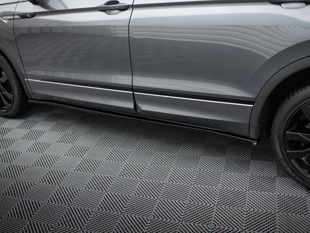 Maxton Design Side Skirts Diffusers VW Tiguan Allspace Mk2 - VW-TI-2-RLINE-LWB-SD1G - Image 4