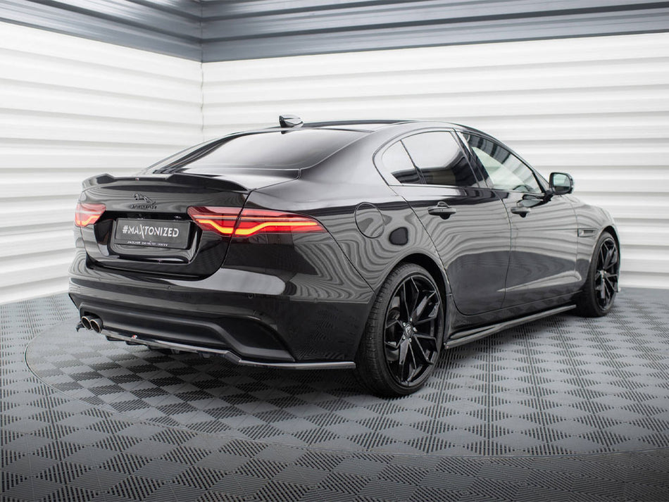 Maxton Design Central Rear Splitter (Vertical Bars) Jaguar XE X760 Facelift - JA-XE-1F-RSD1G+RD1G - Image 2