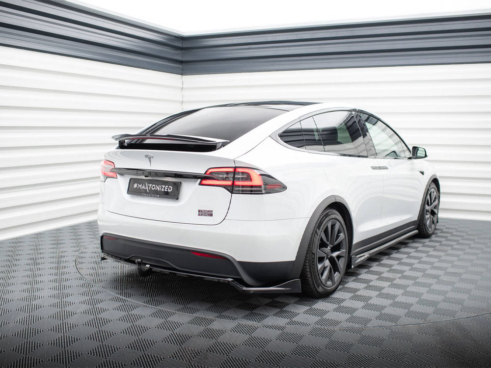 Maxton Design Rear Splitter (Vertical Bars) Tesla Model X Mk1 Facelift - TE-MODELX-1F-RD1G+RD2G - Image 2