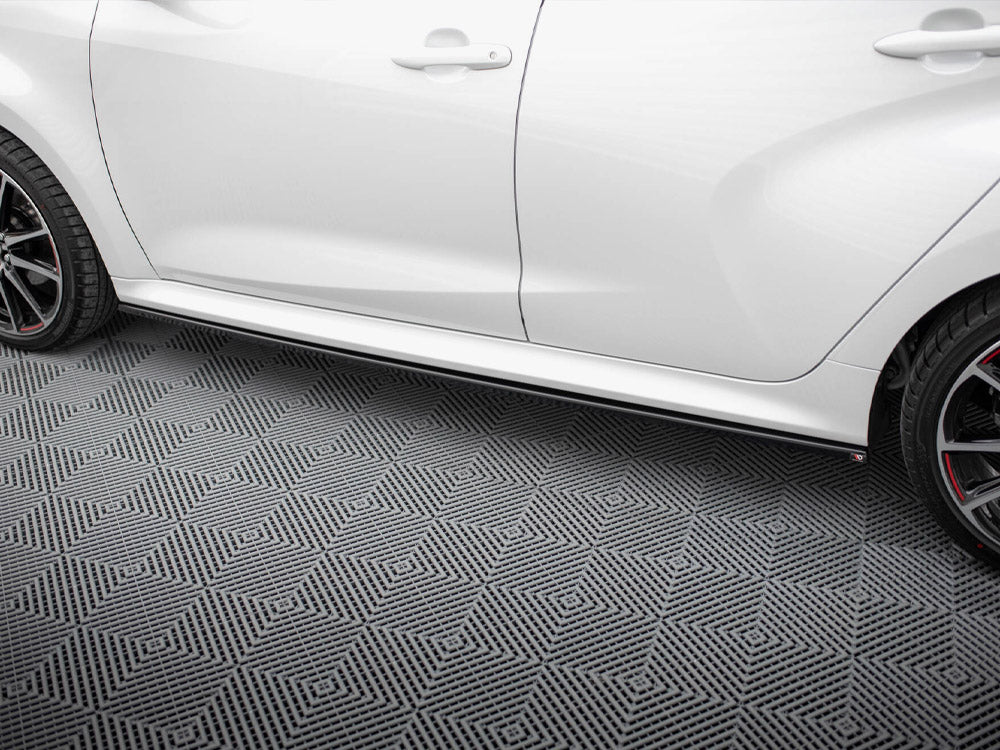 Maxton Design Side Skirts Diffusers V.2 Toyota Yaris Mk4 - TO-YA-4-SD2G - Image 3