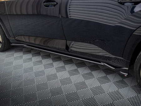 Maxton Design Side Skirts Diffusers BMW XM G09 - BM-XM-1-SD1G - Image 4