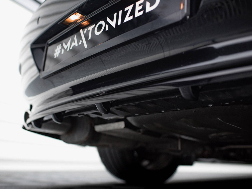 Maxton Design Central Rear Splitter (Vertical Bars) BMW 6 Coupe / Cabrio E63 / E64 - BM-6-63-RD1G+RD2G - Image 5