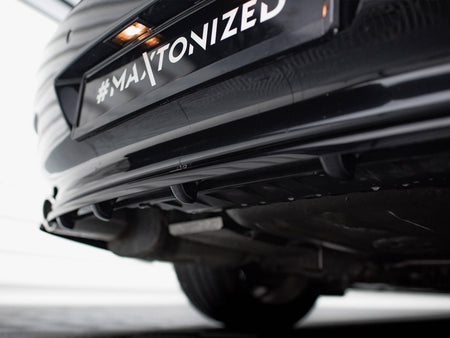 Maxton Design Central Rear Splitter (Vertical Bars) BMW 6 Coupe / Cabrio E63 / E64 - BM-6-63-RD1G+RD2G - Image 5