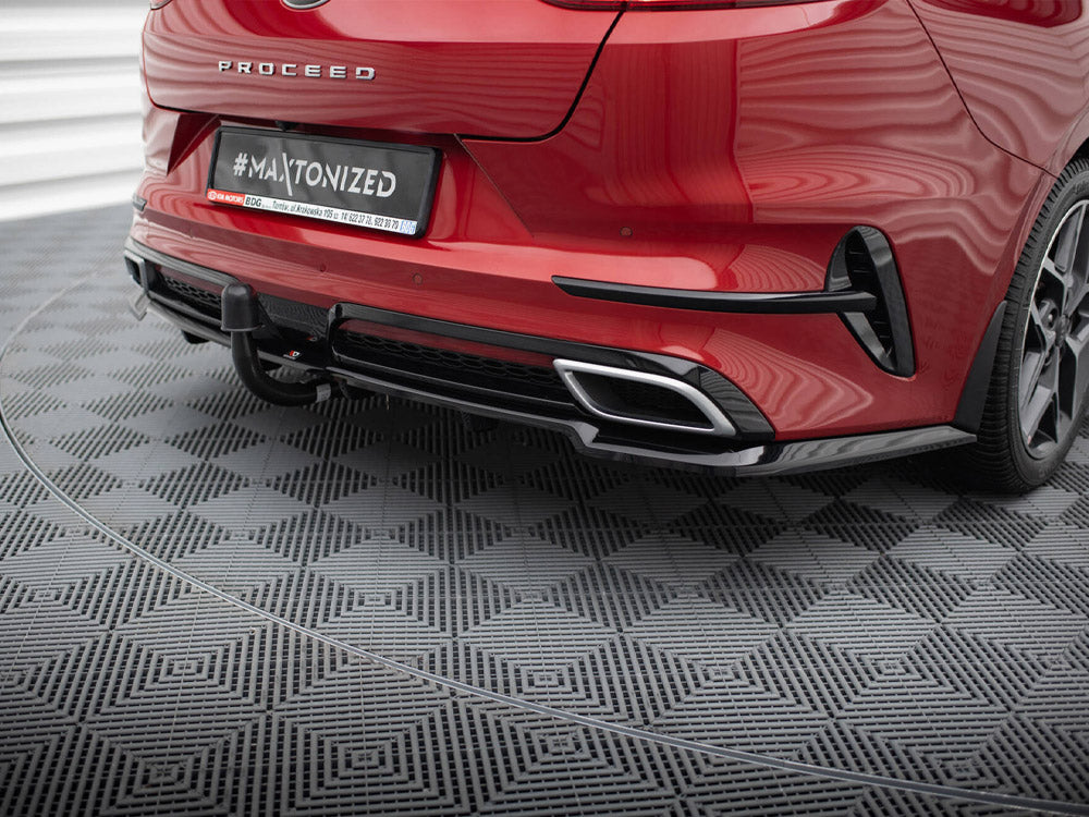 Maxton Design Central Rear Splitter (Vertical Bars) Kia ProCeed GT-Line Mk1 - KI-CE-3F-PRO-GTLINE-RD1G+RD2G - Image 5
