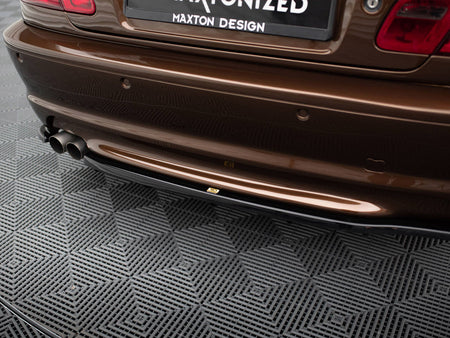 Maxton Design Central Rear Splitter (Vertical Bars) BMW 3 E46 Coupe M-Pack - Carbon Look - BM-3-46-C-MPACK-RD1+RD2C - Image 4