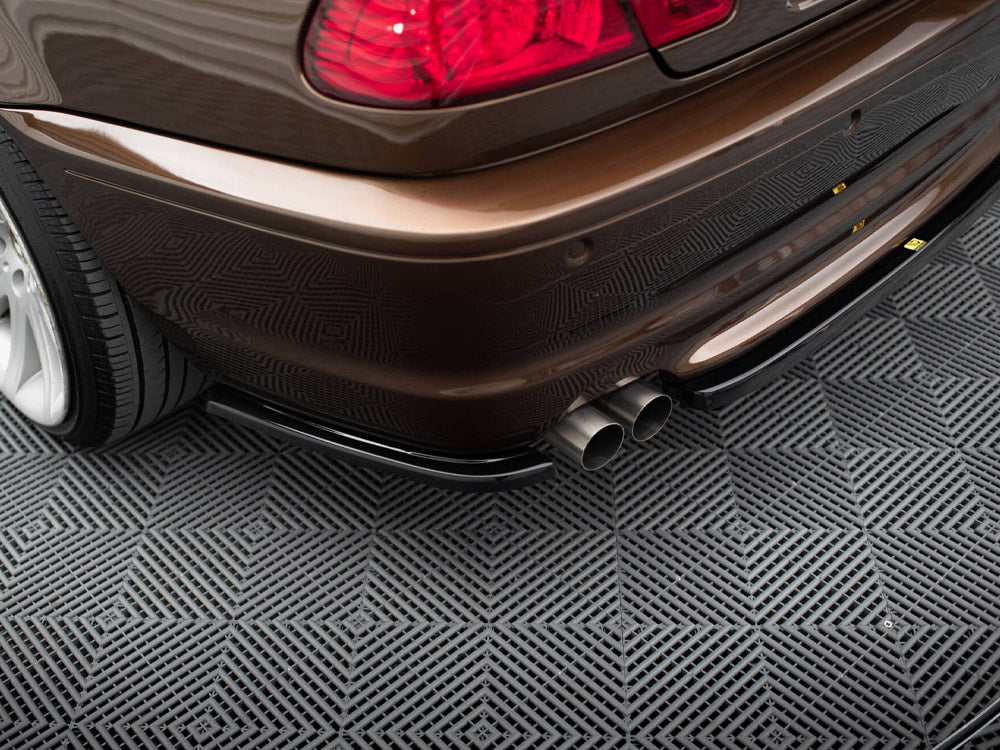 Maxton Design Central Rear Splitter (Vertical Bars) BMW 3 E46 Coupe M-Pack - Carbon Look - BM-3-46-C-MPACK-RD1+RD2C - Image 5