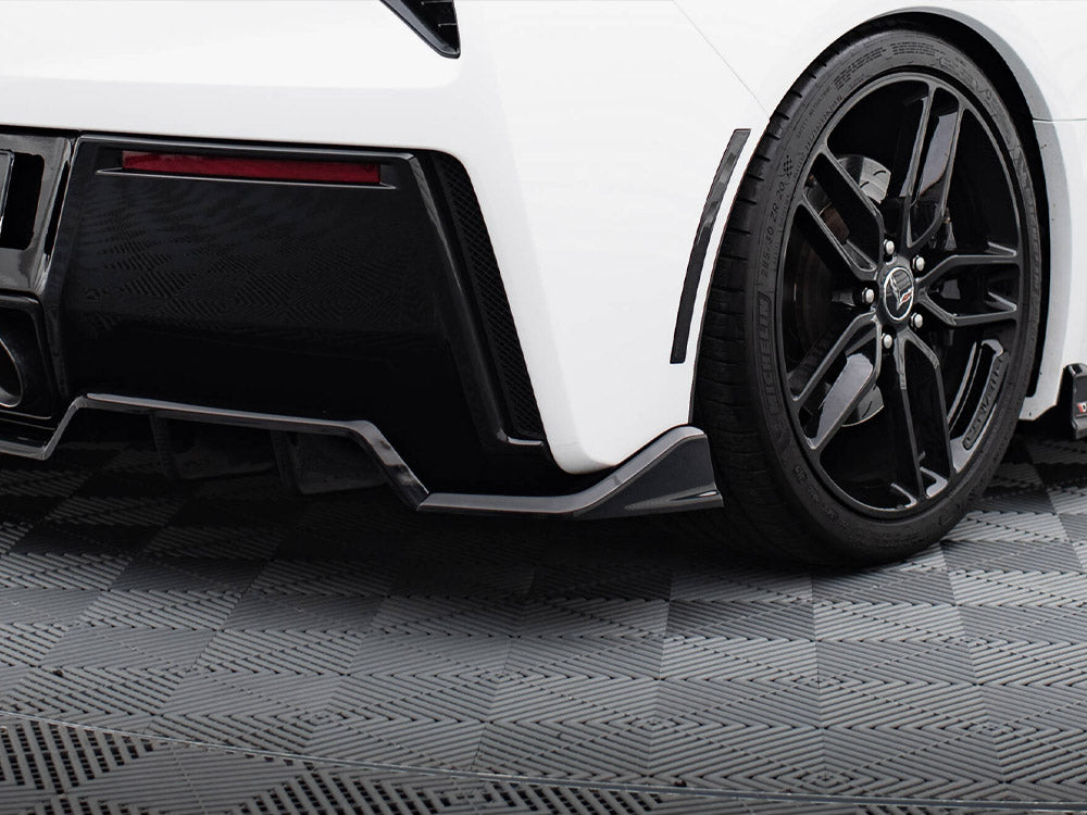Maxton Design Central Rear Splitter (Vertical Bars) + Rear Side Splitters Chevrolet Corvette C7 - CH-CO-C7-RD3G+RD2G - Image 8