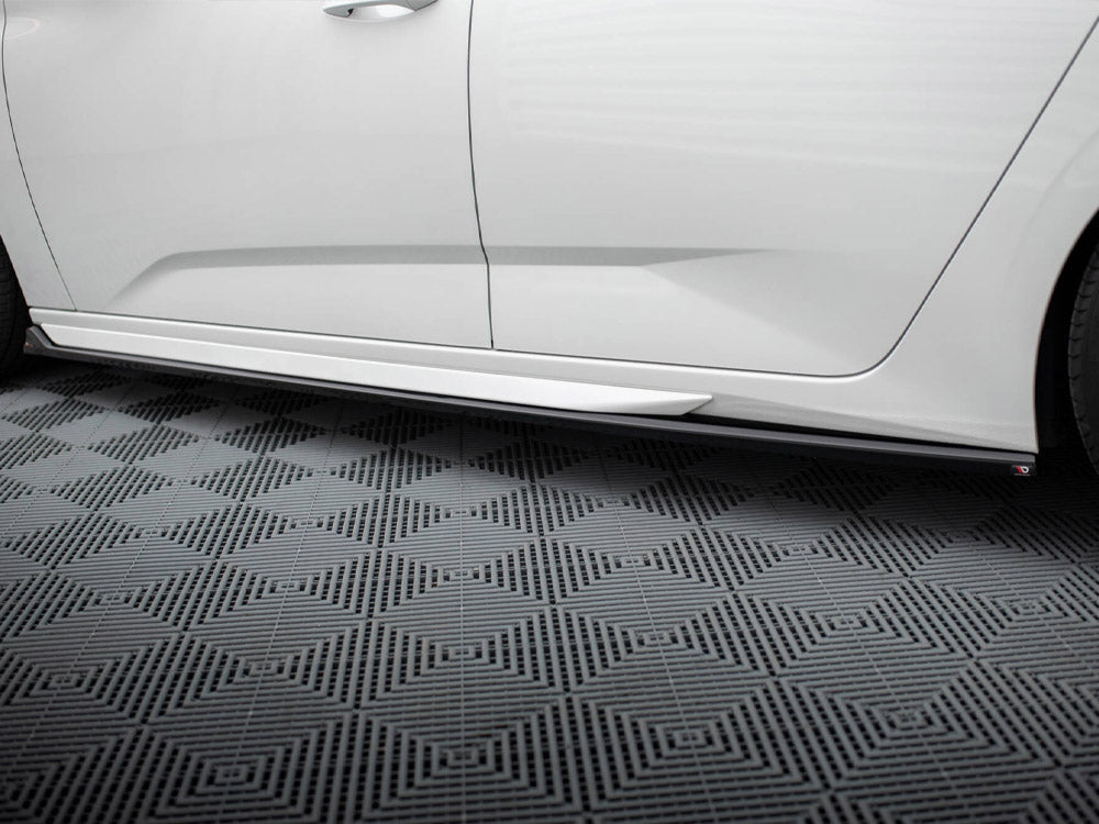 Maxton Design Side Skirts Diffusers Peugeot 308 GT SW Mk3 - PE-308-3-GT-SW-SD1G - Image 4