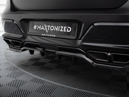 Central Rear Splitter (Vertical Bars) BMW M760e G70