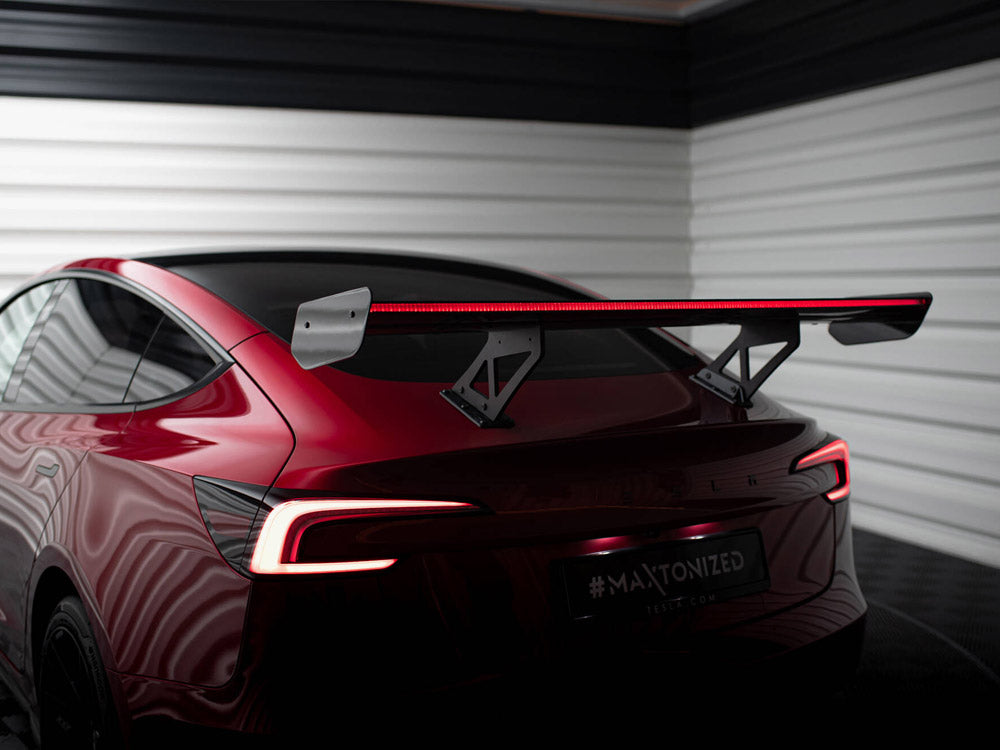 Maxton Design Carbon Spoiler + LED Tesla Model 3 - CF-TE-MODEL3-1-245-P+LED - Image 5