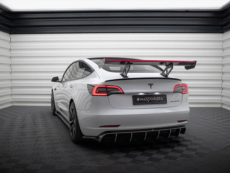 Maxton Design Carbon Spoiler + LED Tesla Model 3 - CF-TE-MODEL3-1-245-P+LED - Image 12
