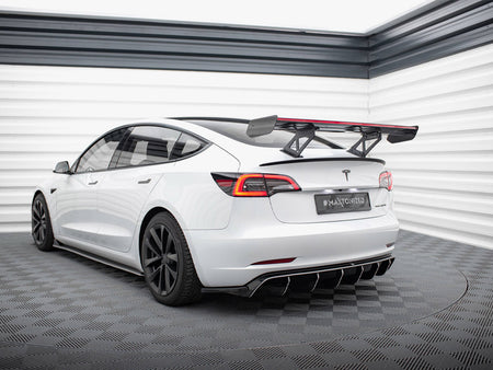 Carbon Spoiler + LED Tesla Model 3