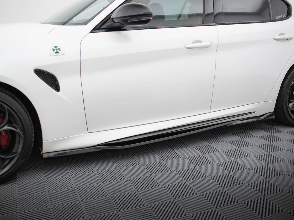 Side Skirts Diffusers Alfa Romeo Giulia Quadrifoglio