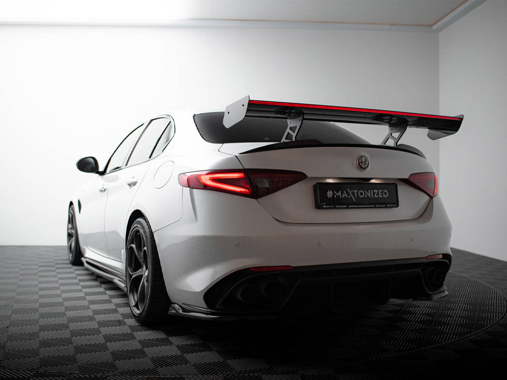 Maxton Design Carbon Spoiler + LED Alfa Romeo Giulia Quadrifoglio - CF-AL-GI-1-QV-INT-245-P+LED - Image 2