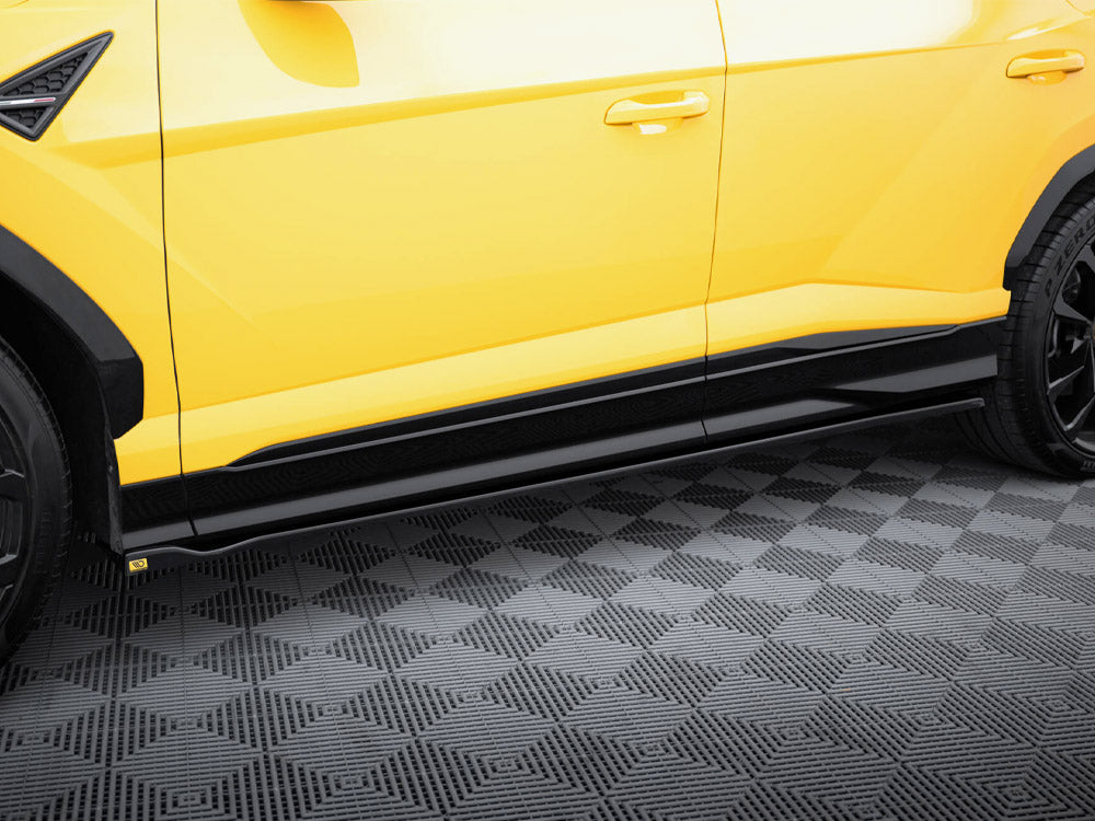 Maxton Design Side Skirts Diffusers Lamborghini URUS Mk1 - LA-UR-1-SD1G - Image 3