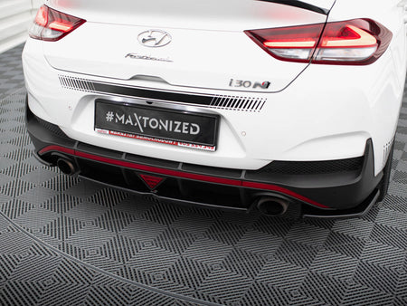 Maxton Design Central Rear Splitter (Vertical Bars) Hyundai I30 Mk3 N Fastback - HY-I30-3-N-FB-RD1+RD2G - Image 3