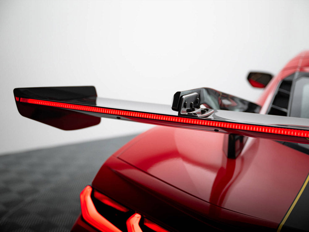 Carbon Spoiler + LED Chevrolet Corvette C8