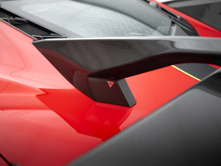 Carbon Spoiler + LED Chevrolet Corvette C8