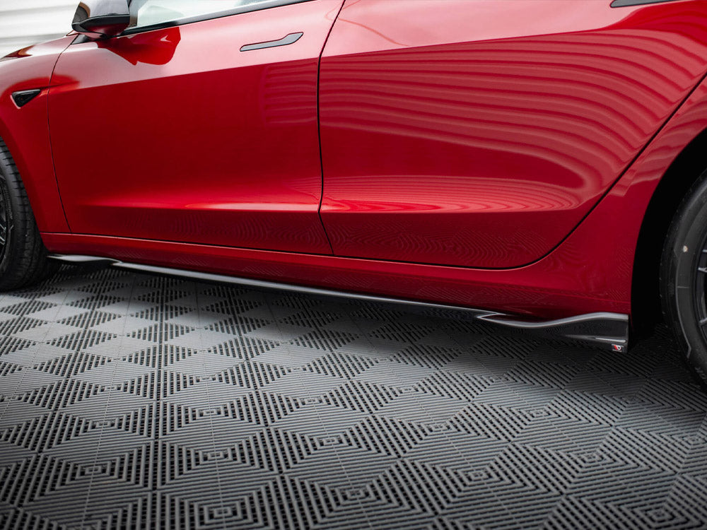 Maxton Design Side Skirts Diffusers V.1 Tesla Model 3 Mk1 / Mk1 Facelift - TE-MODEL3-1F-SD1G - Image 4