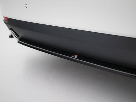 Maxton Design Central Rear Splitter BMW 4 Coupe / Cabrio G22 / G23 - BM-4-G23-CA-RD1G - Image 4