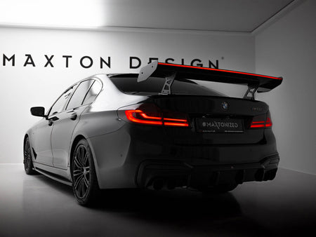 Maxton Design Carbon Spoiler With Internal Brackets Uprights + LED BMW 5 / M5 Sedan G30 / F90 - CF-BM-5-G30-MPACK-WING5-INT-245-P+LED - Image 2