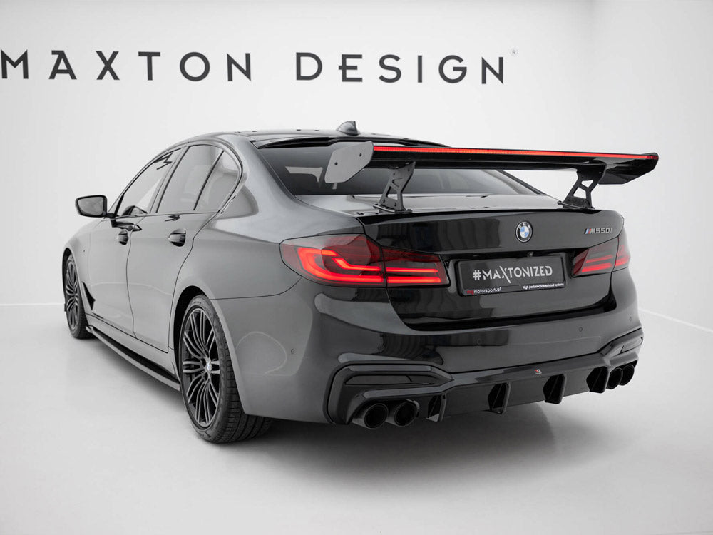 Maxton Design Carbon Spoiler With Internal Brackets Uprights + LED BMW 5 / M5 Sedan G30 / F90 - CF-BM-5-G30-MPACK-WING5-INT-245-P+LED - Image 7