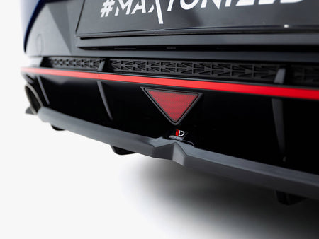 Maxton Design Central  Rear Splitter (Vertical Bars) Hyundai Elantra N Mk7 - HY-EL-7-N-RD1G+RD2G - Image 4