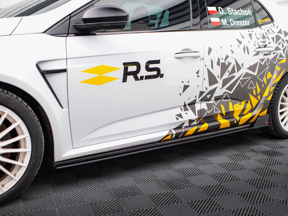 Maxton Design Street PRO Side Skirts Diffusers Renault Megane RS Mk4 - REME4RSCNC-SD3B - Image 3