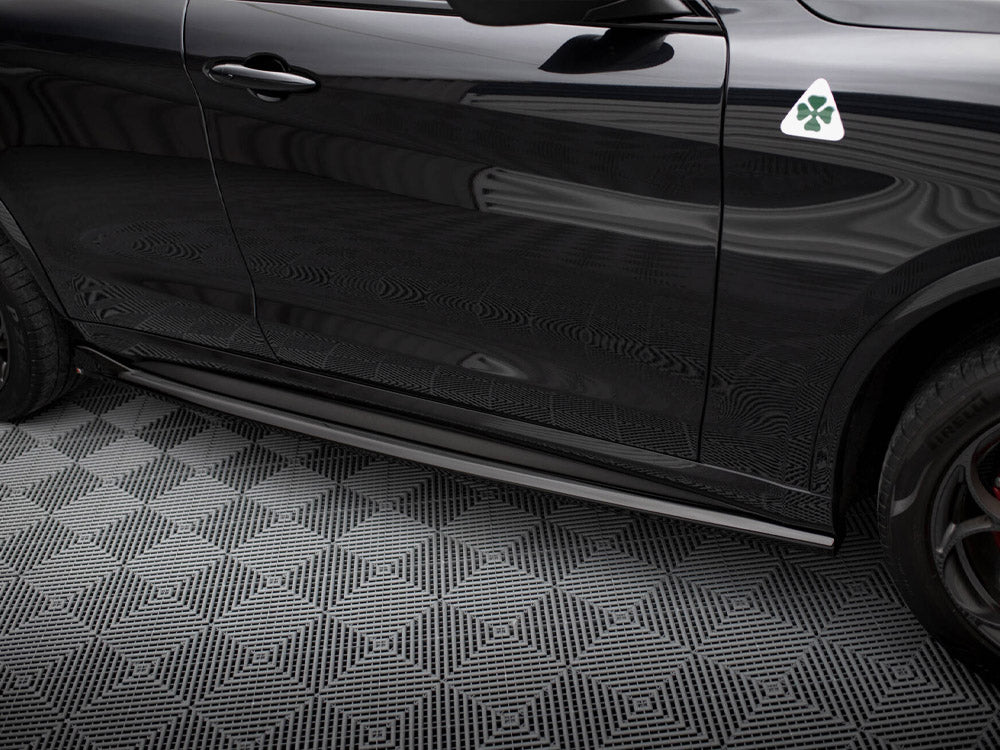 Maxton Design Full Body Kit Alfa Romeo Stelvio Quadrifoglio Mk1 - AL-ST-1-QV-SET - Image 7