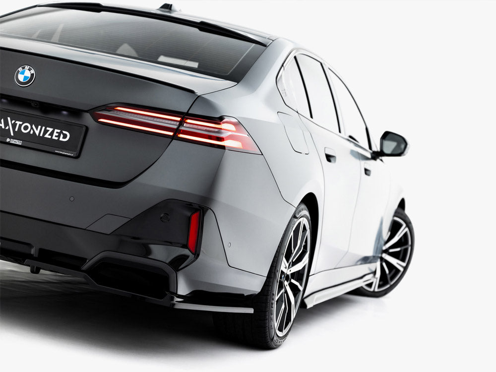 Maxton Design Rear Splitter (Vertical Bars) V.2 BMW 5 / i5 M-Pack Sedan / Touring G60 / G61 - BM-5-G60-MPACK-RSD2G+RD4G - Image 5