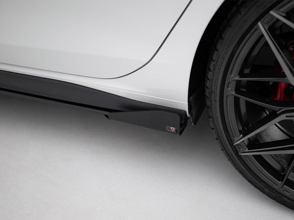 Side Flaps Volkswagen Golf GTI / GTE / GTI Clubsport / R-Line Mk8