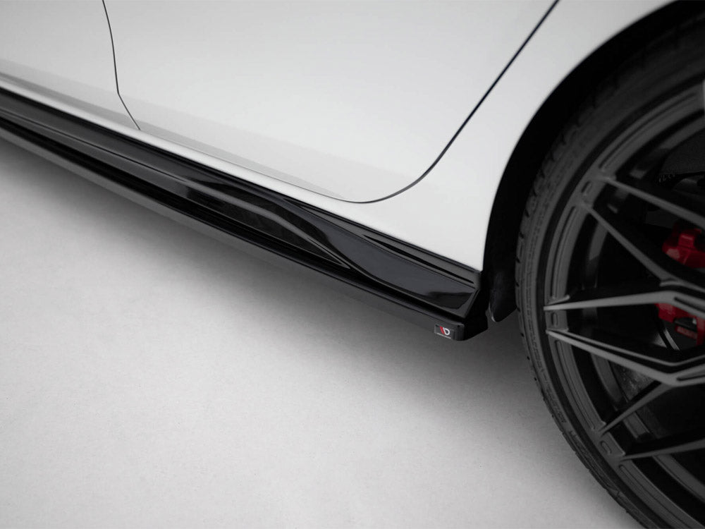 Side Skirts Diffusers V.4 Volkswagen Golf GTI / GTE / GTI Clubsport / GTD/ R-Line Mk8